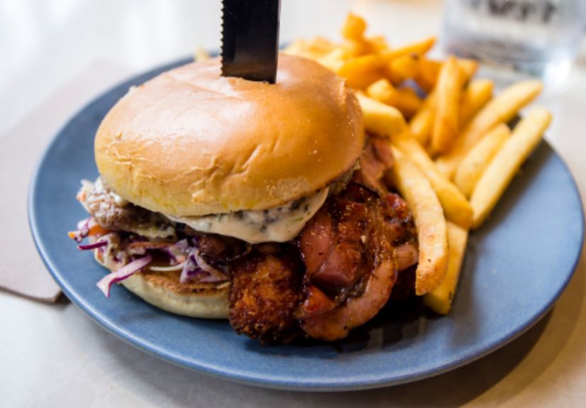 unique sauce poured fried chicken burger recipe